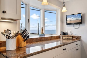 House, Multiple Beds, Balcony, Ocean View (Sea Spray) | Interior
