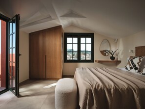 1 chambre, bureau, fer et planche à repasser, Wi-Fi