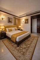 Sábanas de algodón egipcio, ropa de cama de alta calidad y minibar