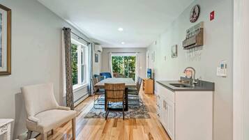 House, Multiple Beds, Patio, Garden View (Tranquil Tides) | Interior