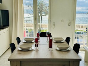 Dining - MARITIM SEA. Apartamento en primera línea para 4 en Roses (Roses)