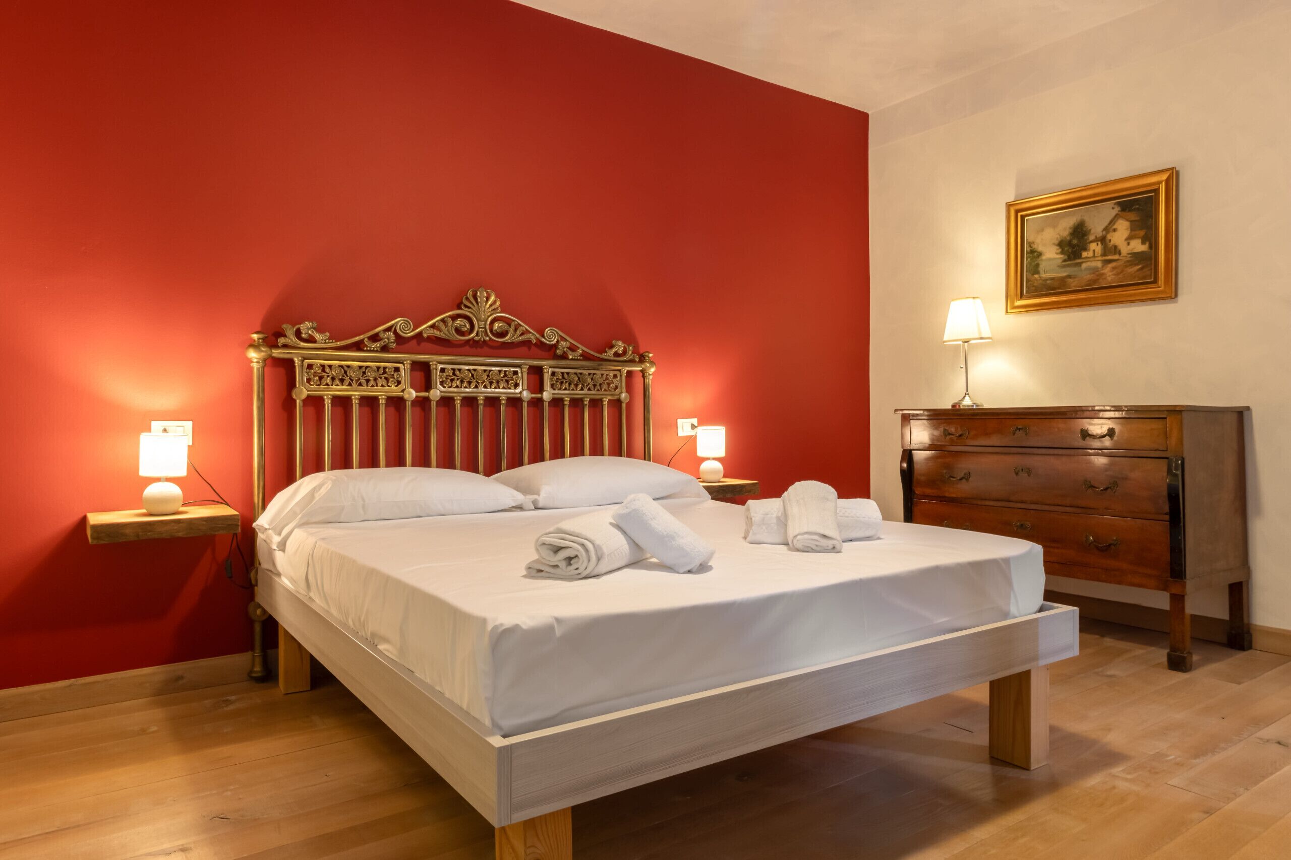 1 slaapkamer, een strijkplank/strijkijzer, gratis wifi, beddengoed