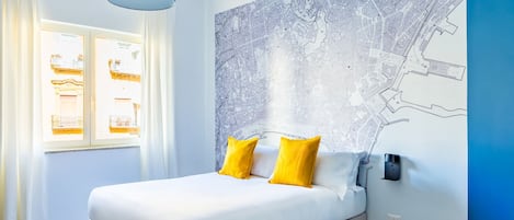 Iron/ironing board, free WiFi, bed sheets