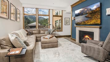 Smart-TV, Kamin