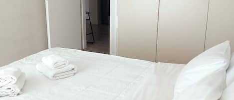 Apartment, Balcony | 2 bilik tidur, Wi-fi percuma