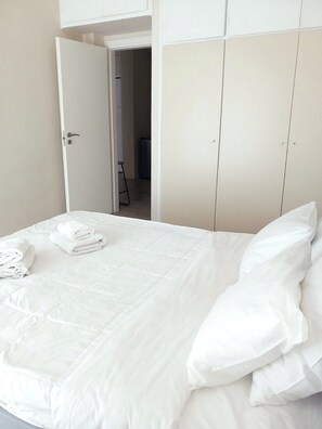 Departamento, balcón | 2 habitaciones y wifi gratis