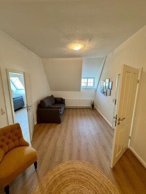 Smart TV - Apartment Robbe near the Ochsenturm (Geestland)