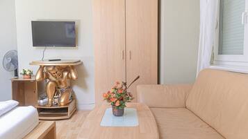 Basic-Zimmer | Bügeleisen/Bügelbrett, kostenloses WLAN