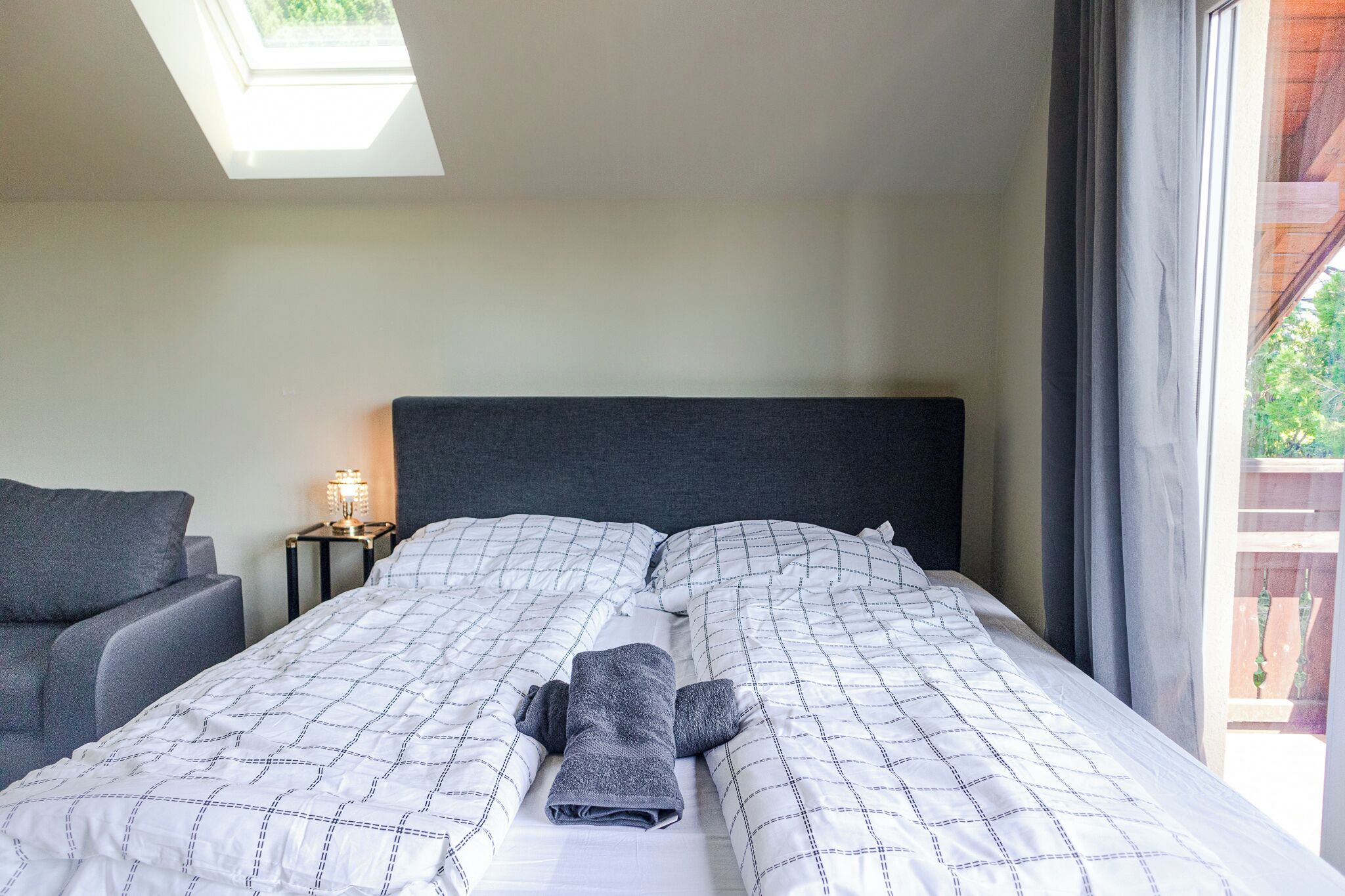 Eenvoudige kamer | Een strijkplank/strijkijzer, gratis wifi