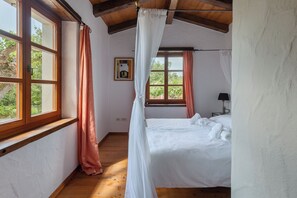 3 bedrooms, Internet