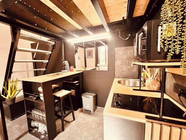 Microwave, oven, stovetop