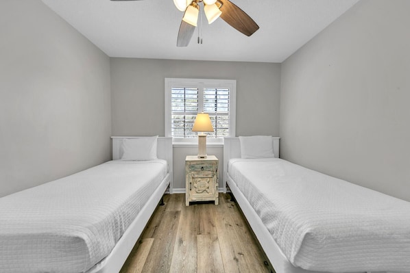 Strykejern/-brett, wi-fi (inkludert) og sengetøy