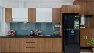 Apartamento familiar, vistas al mar | Cocina privada