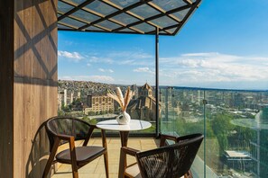 Superior Studio, 1 Queen Bed, Lanai, City View | Terrace/patio - Sunset Apart-Hotel (Yerevan)