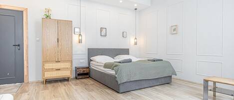 1 bedroom, WiFi, bed sheets