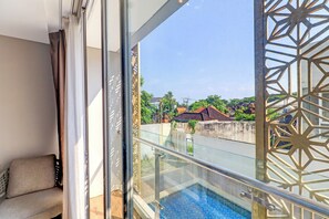 Standard Suite, 1 Double Bed, Balcony | 1 bedroom, premium bedding, free WiFi, bed sheets