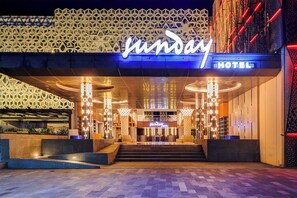 Exterior - Sunday Hotel Sunset Road Near Trans Studio Mall (Kuta)