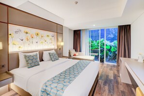 Deluxe Double Room | Premium bedding, free WiFi, bed sheets - Sunday Hotel Sunset Road Near Trans Studio Mall (Kuta)