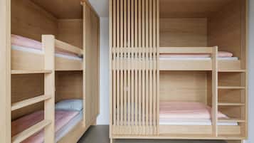 Free cots/infant beds, free WiFi, bed sheets