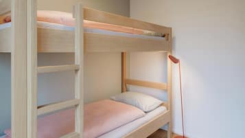 Family Quadruple Room | Cribs (free), WiFi (free), bed sheets