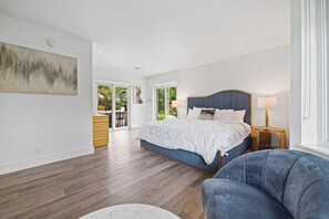 4 soverom, strykejern/-brett, reiseseng for barn og wi-fi (inkludert)