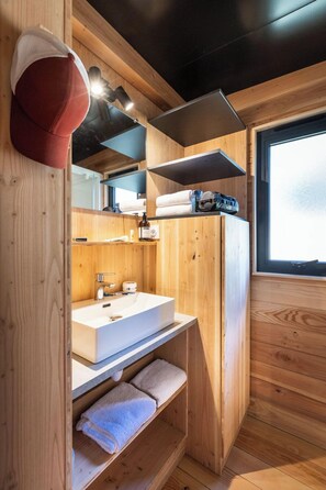 Superior Chalet | Bathroom - Huttopia Pays de Condrieu  (Tupin-et-Semons)