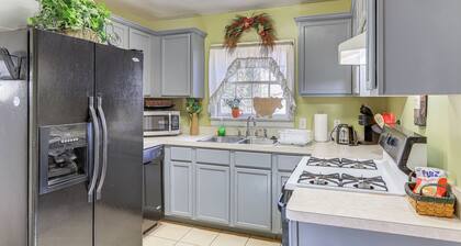 Half-mi to Pool & Golf: Atlanta Home w/ Veranda!
