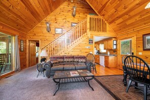 Interior - Hot Tub & Game Room: Log Cabin 2 Mi to Ripleys! (Gatlinburg)