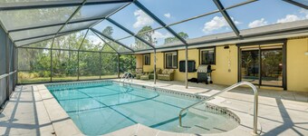 Saltwater Pool & Lanai: Lehigh Acres Escape!