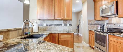House (2 Bedrooms) | Interior