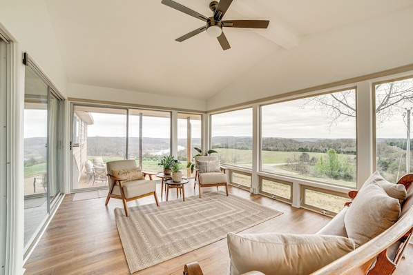 House (4 Bedrooms) | Front of property