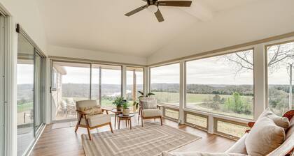 1 Mi to Table Rock Lake: Home w/ Furnished Patio!