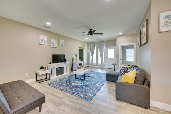 House (3 Bedrooms) | Interior