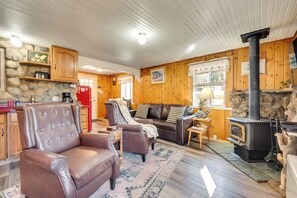 House (1 Bedroom) | Interior