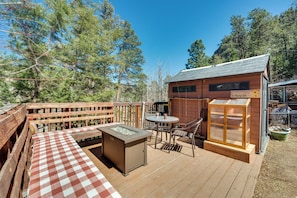 House (1 Bedroom) | Interior - 8 Mi to Rocky Mountain Natl Park: Serene Escape (Drake)
