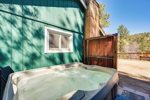 House (2 Bedrooms) | Interior - Private Hot Tub + Fishing On-site: Cabin in Drake (Drake)