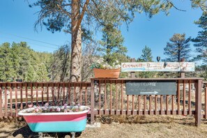 House (2 Bedrooms) | Interior - 4 Mi to Estes Park: Riverfront Cabin w/ Hot Tub! (Drake)