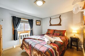 Apartment (0 Bedroom) | Interior - 4 Mi to Downtown Estes Park: Nature Retreat (Drake)