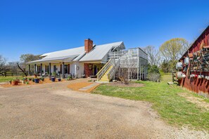 Apartment (1 Bedroom) | Interior - Peaceful Countryside Escape in Covington! (Covington)