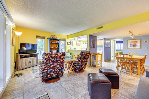 St Johns River Retreat in Welaka w/ Dock Access