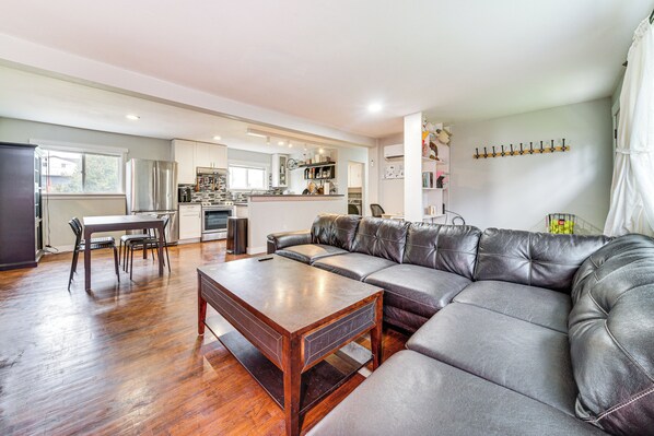 Front of property - 14 Mi to Dtwn Seattle: Sleek Home w/ Large Yard (Renton)