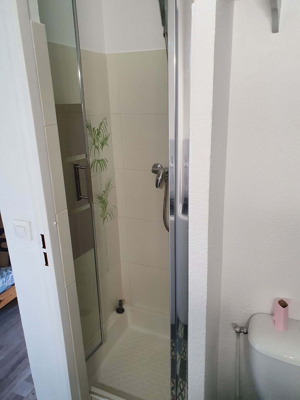 Handtücher, Seife, Toilettenpapier
