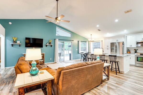 House (3 Bedrooms) | Interior