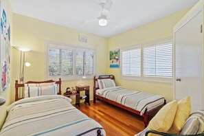 3 bedrooms, WiFi, bed sheets