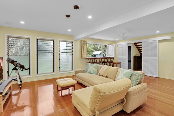 TV, DVD player, books