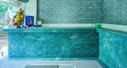 Townhouse Oak Palembang Near Jembatan Ampera Formerly Azzura Hotel