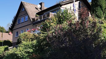 Esterni
