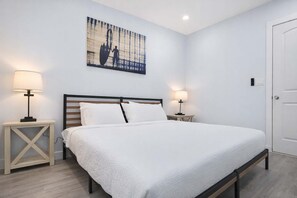 3 bedrooms, iron/ironing board, WiFi, bed sheets