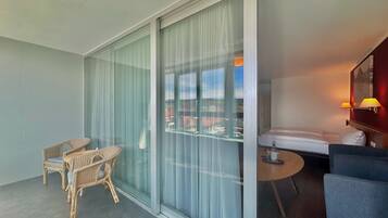 Classic-Doppel- oder -Zweibettzimmer, Stadtblick | Balkon