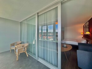 Dobbelt- eller tomannsrom – classic, byutsikt | Balkong